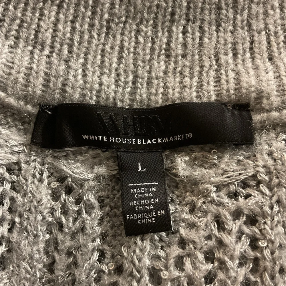 White House Black Market V-Neck Sweater - Silver size L‎